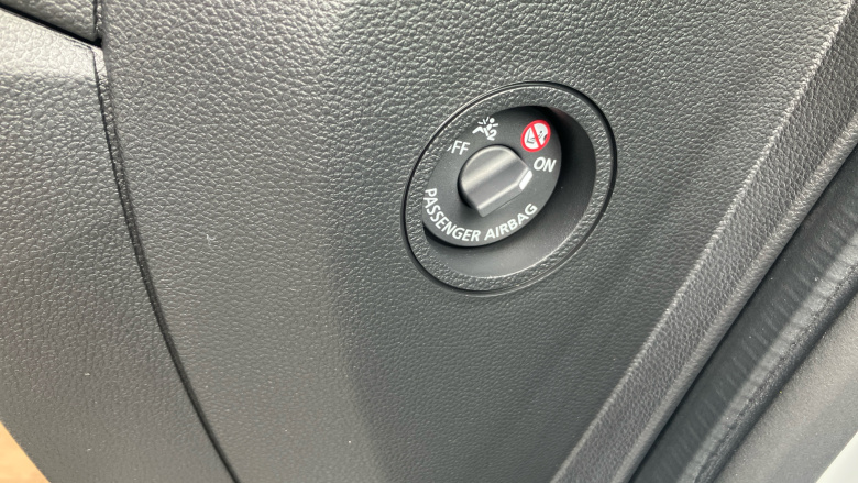 Renault Trafic Swb Diesel SL30 Blue dCi 150 Advance [Safety] Van EAG9